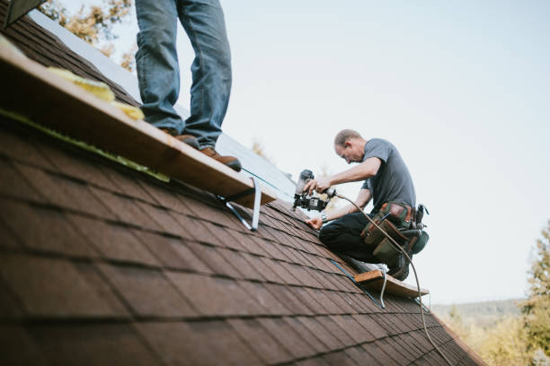 Roof Gutter Cleaning in Bath, ME
